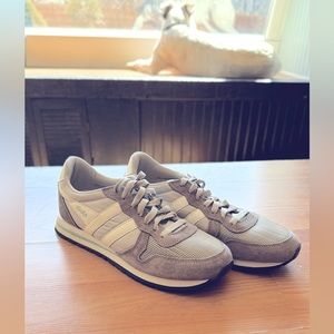 Womens Gola Running shoe, Size 8